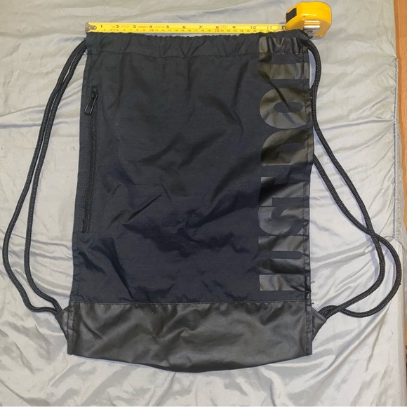 nike drawstring backpack - Picture 2 of 2